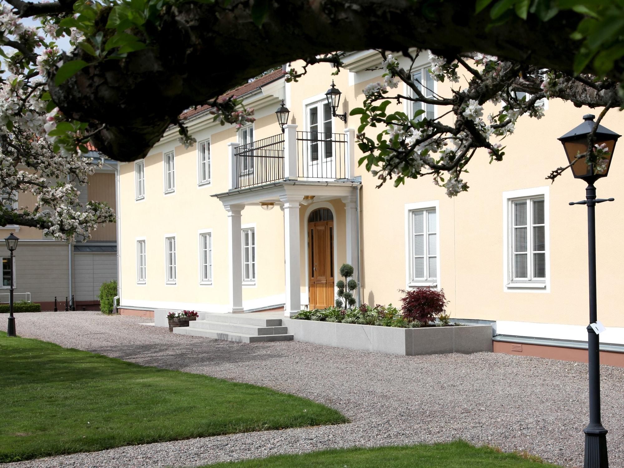 Gnesta Soedertuna Slott מראה חיצוני תמונה